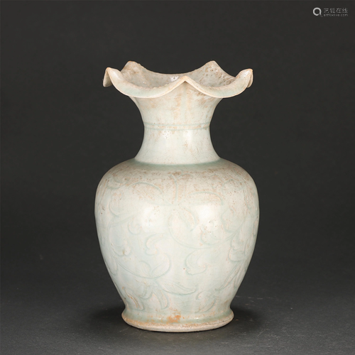 A CHINESE HUTIAN TYPE LOBED VASE