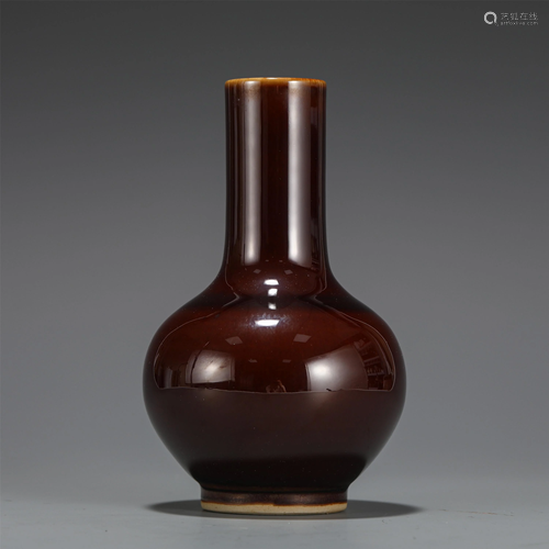 A CHINESE AUBERGINE GLAZE BOTTLE VASE