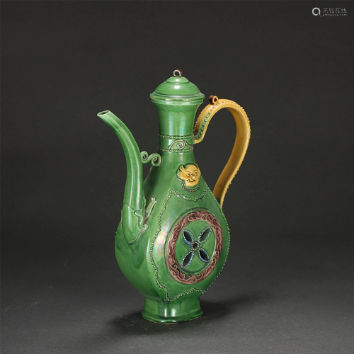 A CHINESE SAN-CAI POTTERY EWER