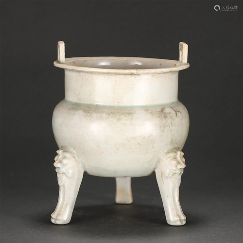 A CHINESE HUTIAN TYPE TRIPOD CENSER