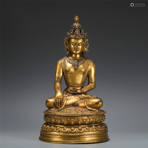 A CHINESE GILT-BRONZE AMITAYUS