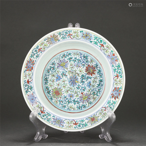 A CHINESE DOU-CAI BATS AND FLOWERS PLATE