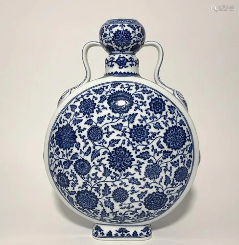 Chinese Blue and White Porcelain MoonFlask