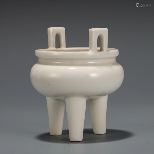 A CHINESE BLANC-DE-CHINE TRIPOD CENSER