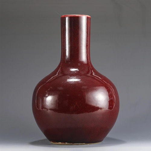 A CHINESE FLAMBE GLAZE PORCELAIN GLOBULAR VASE