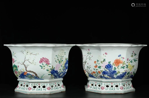 Pair of Chinese Famille Rose Porcelain Planter