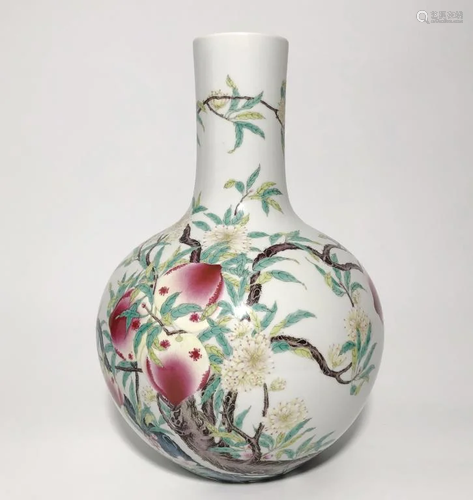 Chinese Famille Rose Porcelain Tianqiu Vase,Mark