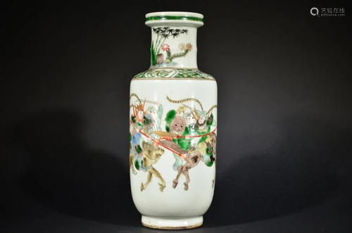 Republic WUCAI VASE depicting warriors