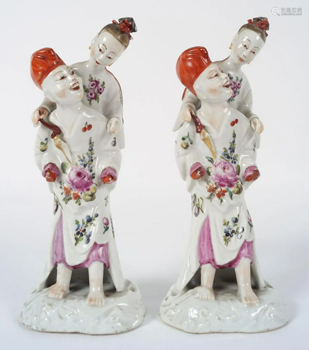 PAIR OF CHINESE QING FAMILLE ROSE FIGURAL GROUPS