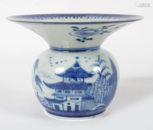 CHINESE QING BLUE AND WHITE SPITTOON