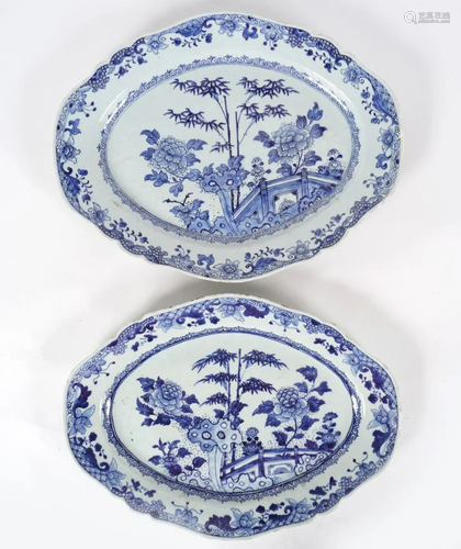 PR OF 18TH-CENTURY CHINESE BLUE & WHITE PLATTERS