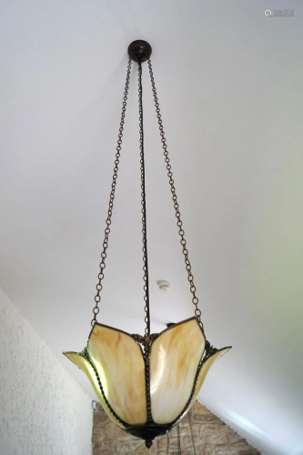 TIFFANY STYLE GLASS HANGING LIGHT