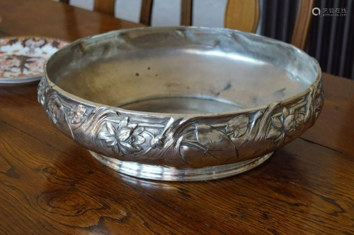 LARGE CHRISTOFLE SILVER PLATE CENTRE PIECE