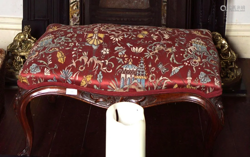 EARLY VICTORIAN WALNUT STOOL