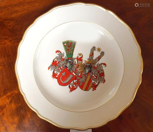 PAIR OF MEISSEN ARMORIAL PLATES