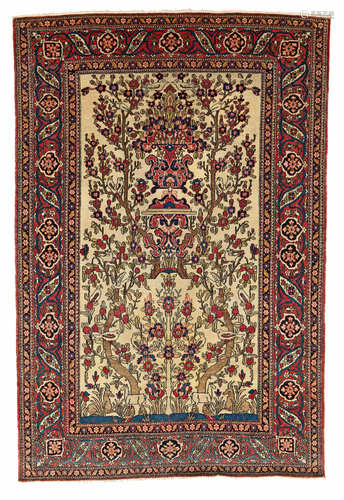 Isfahan Rug