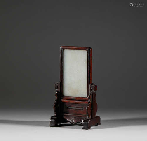 In the Qing Dynasty, Hotan jade insert screen