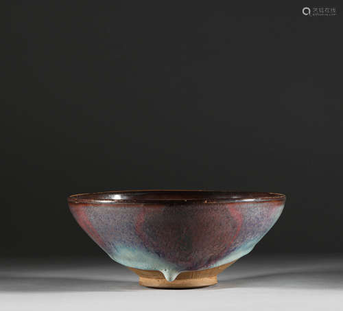 Lujun glazed bowl in Song Dynasty