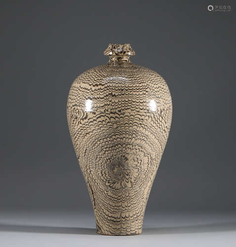 Song Dynasty, twisted plum vase