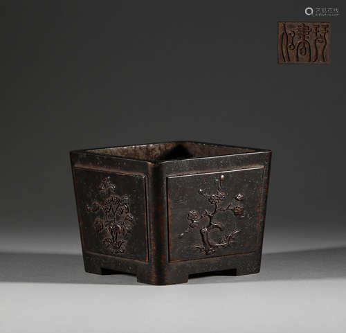 In Qing Dynasty, copper square furnace