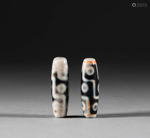 In the Tang Dynasty, a pair of heavenly beads