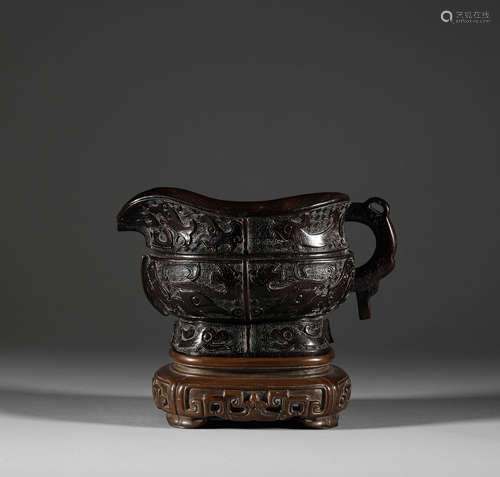 Red sandalwood Jue cup in Qing Dynasty