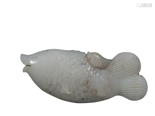 HETIAN JADE 'FISH' ORNAMENT