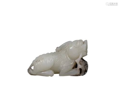 HETIAN JADE 'PIXIU' ORNAMENT