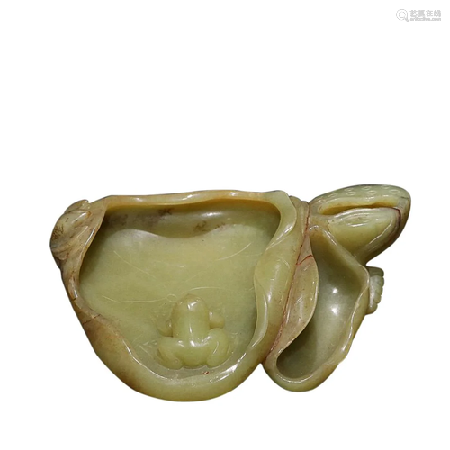 HETIAN YELLOW JADE LOTUS LEAF SHAPED BRUSH WASHING BOWL