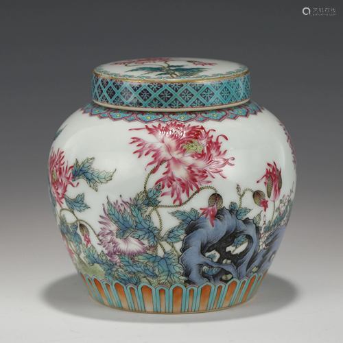 YONGZHENG FAMILLE ROSE FLORAL PORCELAIN LIDDED JAR