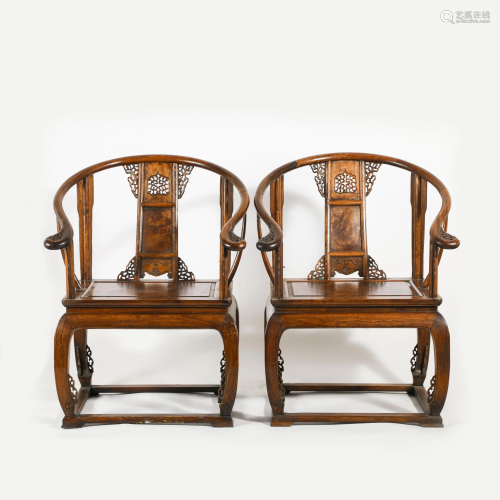 A PAIR OF FINE HUANGHUALI HORSESHOE BACK ARM CHAIRS