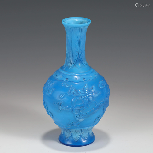 QIANLONG DRAGON BLUE PEKING GLASS BOTTLE VASE