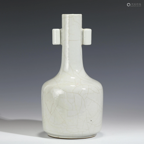 QIANLONG GE KLIN PORCELAIN BOTTLE VASE