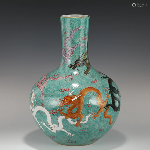 QIANLONG FAMILLE ROSE DRAGON PORCELAIN CELESTIAL VASE