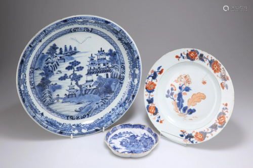 THREE PIECES OF CHINESE PORCELAIN, comprising an 18th