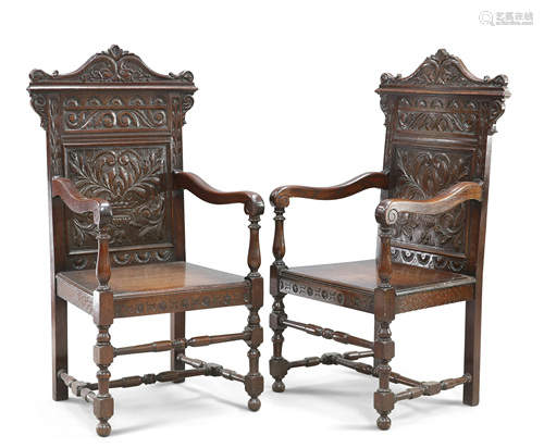 A PAIR OF 17TH CENTURY STYLE OAK WAINSCOT CHAIRS, LATE