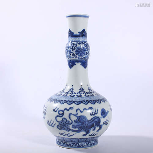 Qing Dynasty blue and white beast pattern long neck bottle