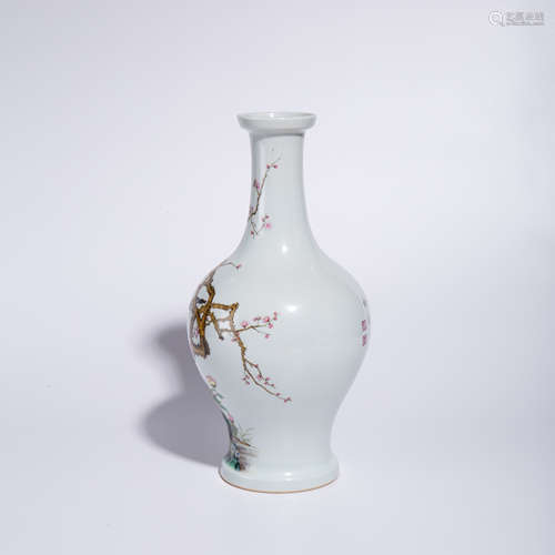 Qing Yongzheng pink flower bird pattern olive bottle