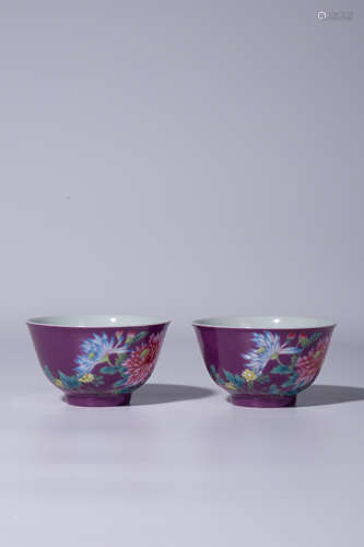 A pair of Yongzheng pastel bowls in the Qing Dynasty