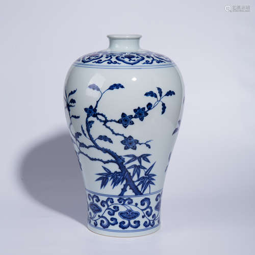 Qing Yongzheng blue and white plum vase