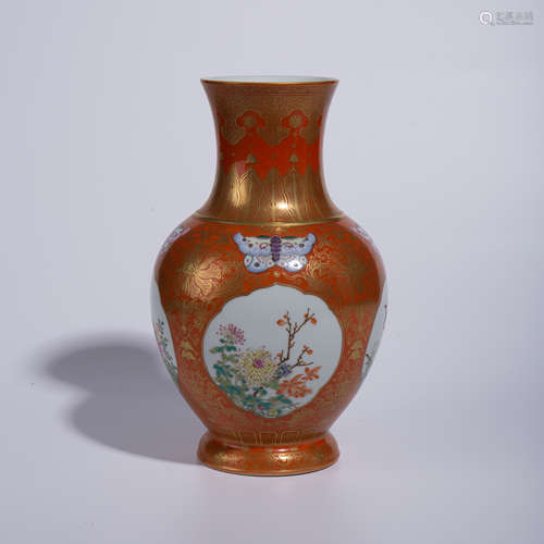 Qing Dynasty Qianlong pastel flower pattern bottle