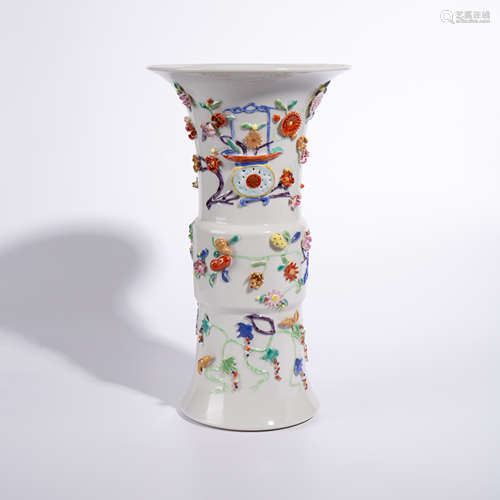 Pastel flower goblet in Qing Dynasty