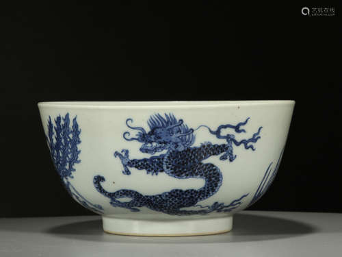 Blue and white dragon and phoenix bowl