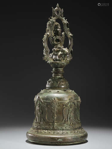 Bronze clock in Shang dynasty