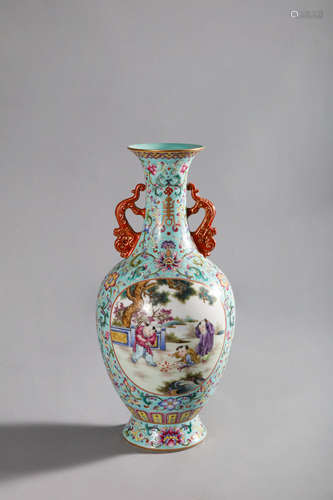 CHINESE FAMILLE ROSE FIGURE AND FLOWER VASE