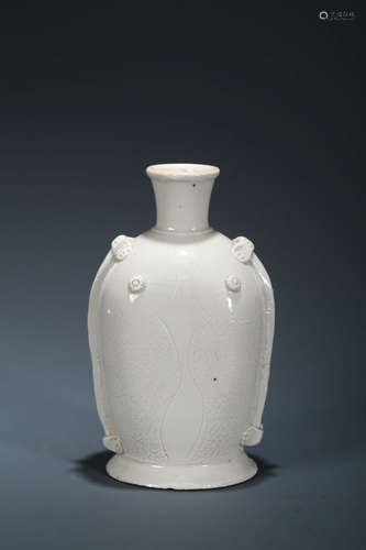 CHINESE INCISED WHITE GLAZE VASE