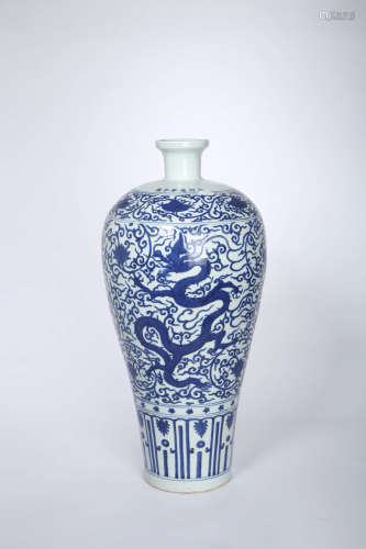 CHINESE BLUE AND WHITE DRAGON MEIPING VASE