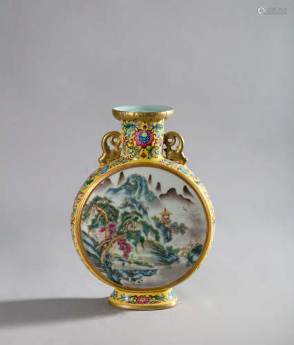 CHINESE FAMILLE ROSE AND GILT DECORATED FIGURE AND LANDSCAPE...