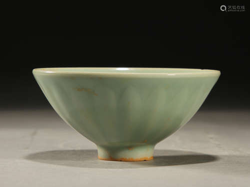 Longquan celadon lamp