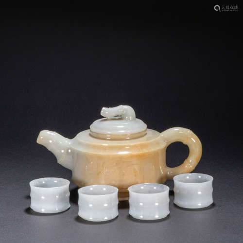 A SET OF CHINESE JADEITE TEAPOT, QING DYNASTY